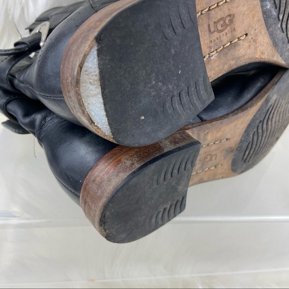 UGG LEATHER FINNEGAN BOOTIES - Picture 8 of 12